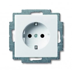 ABB SCHUKO® socket outlet shuttered, white Basic55 20 EUCKS-94-507