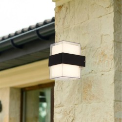 Searchlight outdoor wall light Pittsburgh, 6.83W, 507lm, IP44, 25122-2BK